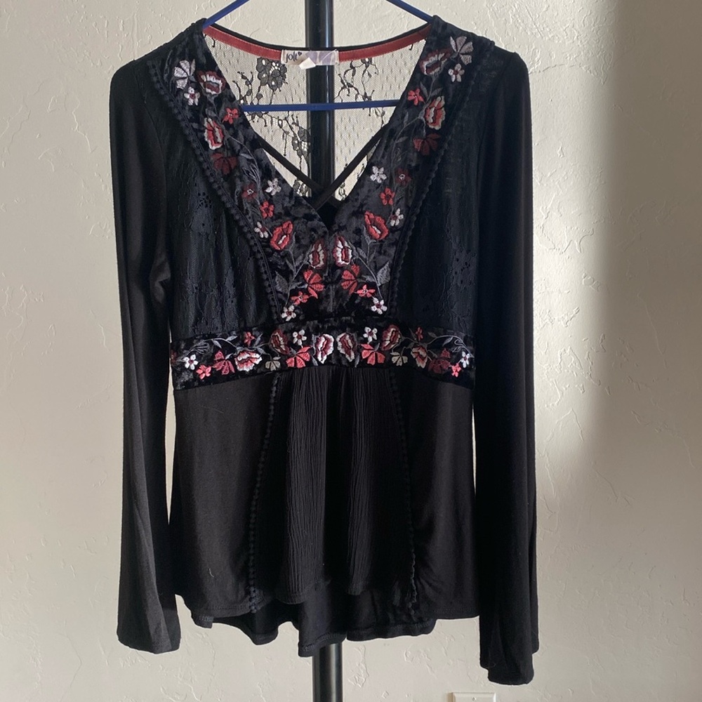 Jolt Black Long Sleeve Flowing Shirt Size Medium